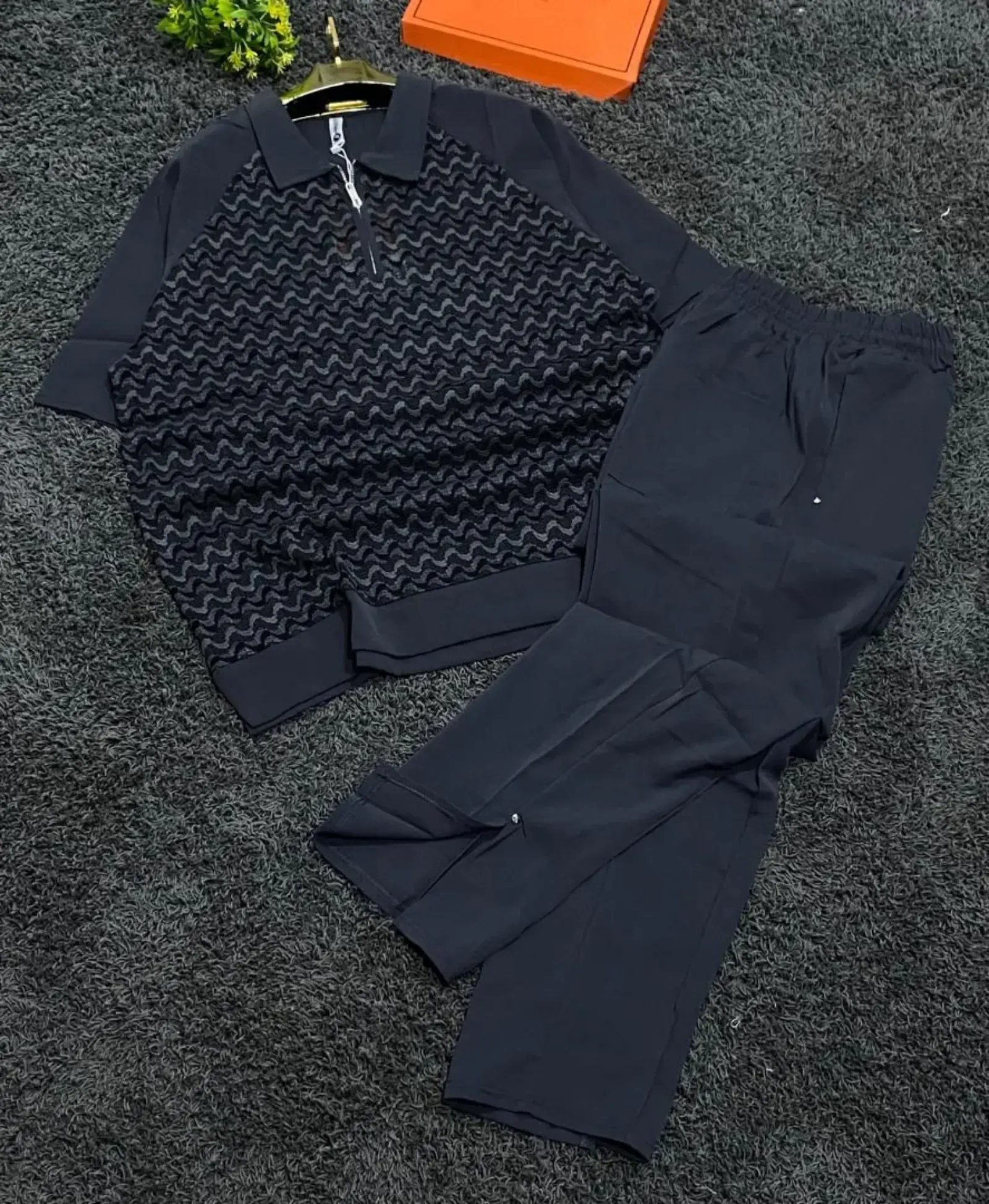 Photo Principale - Petites Annonces | Ensemble Hommes, Nkololoun, Douala, Cameroun | Vêtements, chaussures et autres  > Vêtements pour hommes