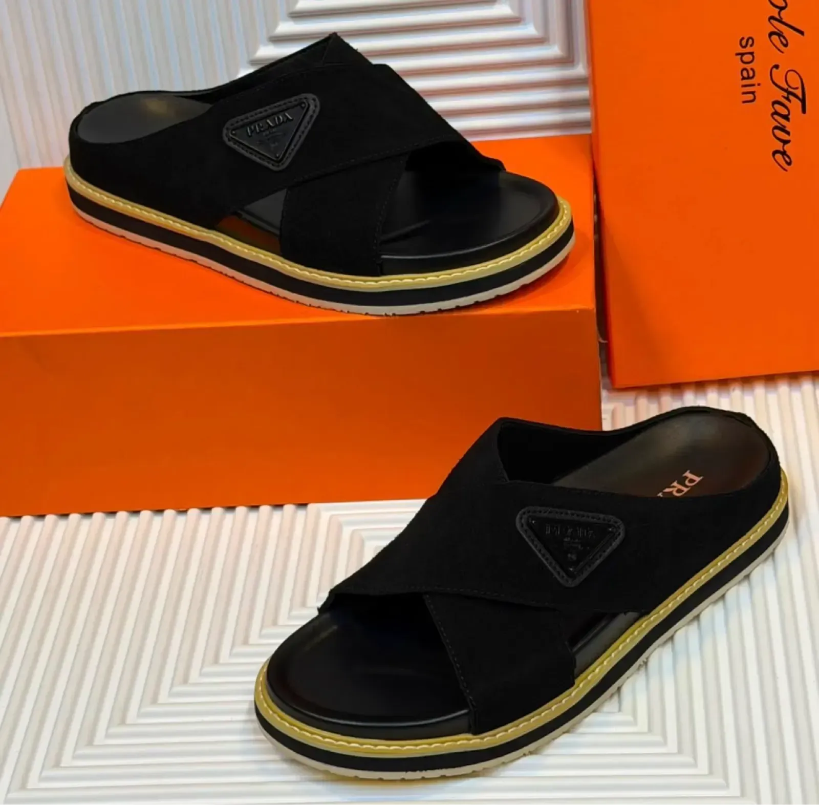 Gallery Photo 4 - Marketplace | Make Classic Slippers, Damas, Yaoundé, Cameroon | Clothing, Shoes, & Others  > Men's shoes