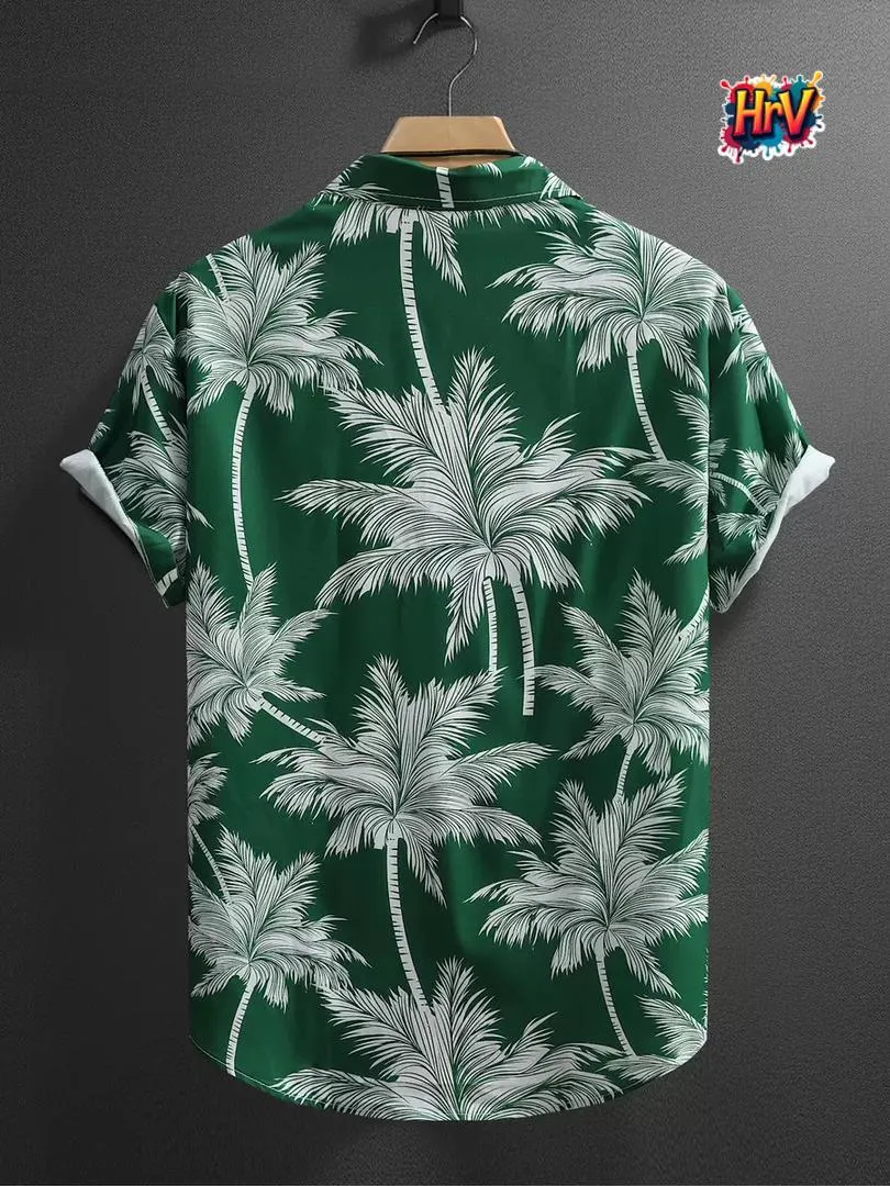 Photo de Galerie 7 - Petites Annonces | Stylish Leaf-Print Shirt – Now Available! 🔥, Bonduma, Buea, Cameroun | Vêtements, chaussures et autres  > Vêtements pour hommes