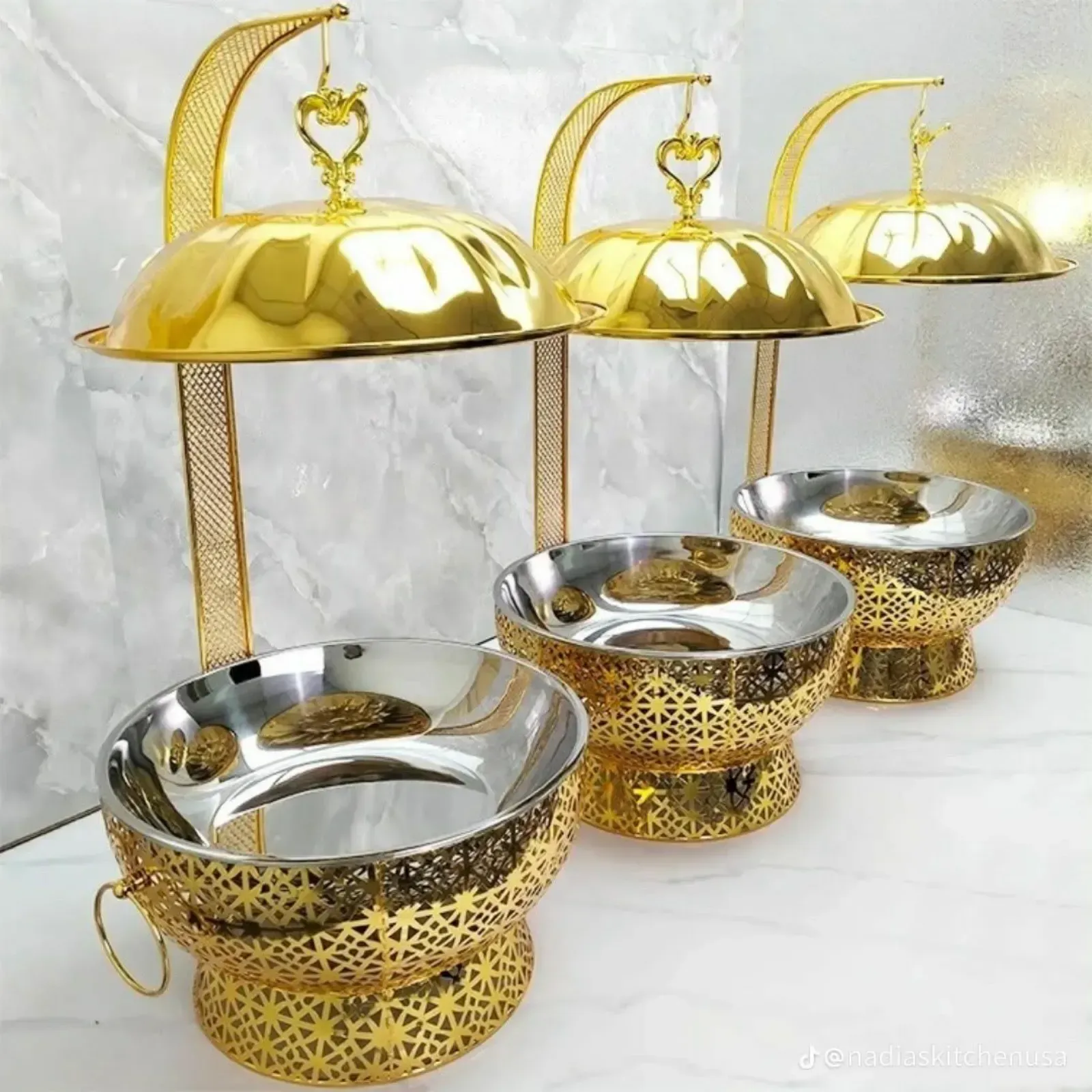 Photo Principale - Petites Annonces | Presidential Chafing Deshs, Cité SIC, Douala, Cameroun | Maison, aliments et jardin  > Cuisine et salle à manger