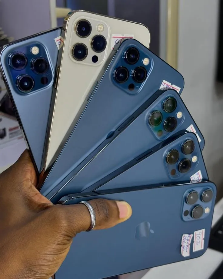 Photo Principale - Petites Annonces | Phones For Sale, Simbock, Yaoundé, Cameroun | Électronique et médias  > Cellulaires et accessoires