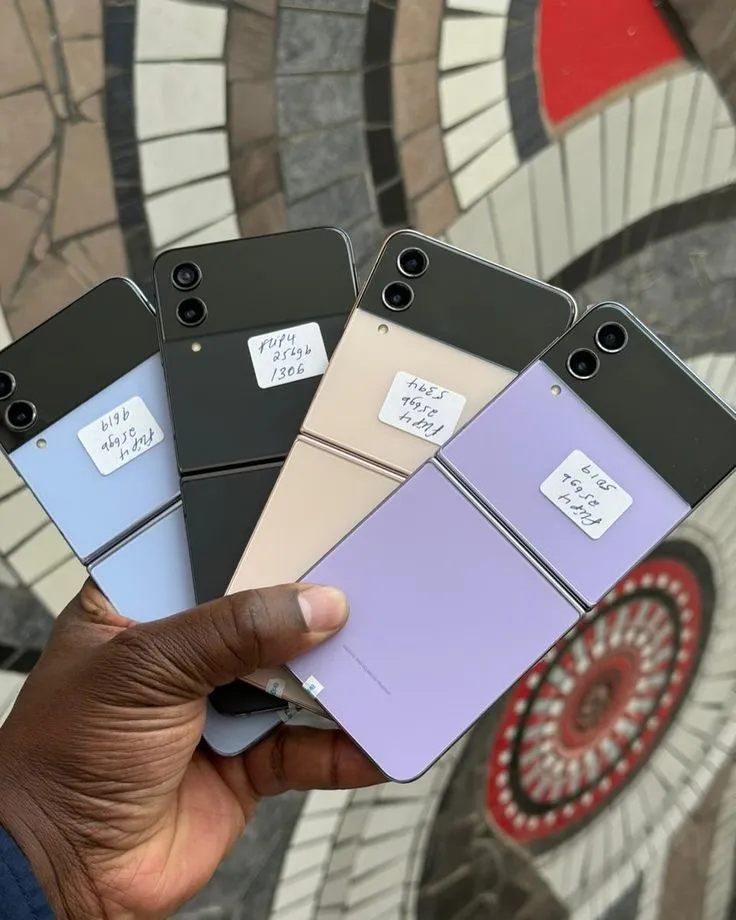 Photo de Galerie 4 - Petites Annonces | Phones For Sale, Simbock, Yaoundé, Cameroun | Électronique et médias  > Cellulaires et accessoires