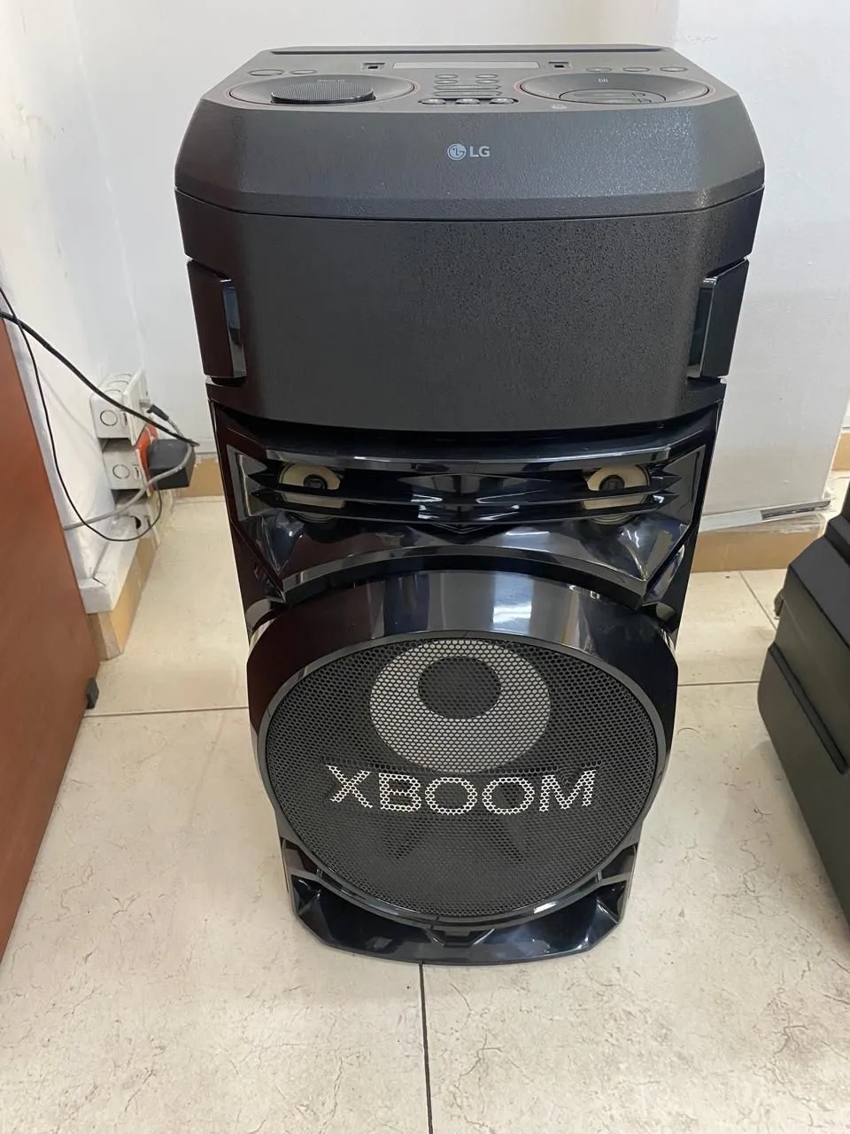 Photo de Galerie 9 - Petites Annonces | Speakers, Obili, Yaoundé, Cameroun | Électronique et médias 