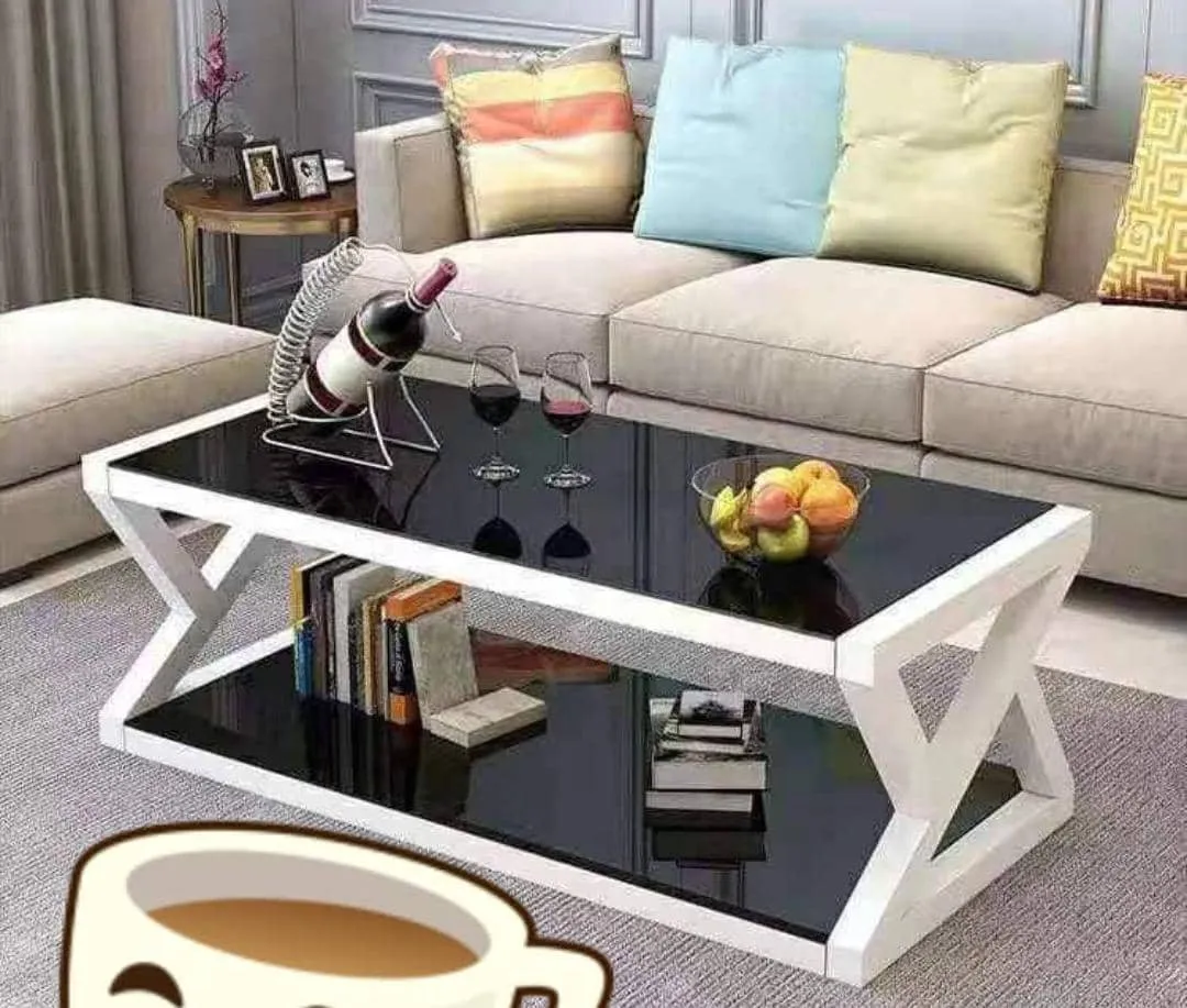 Photo Principale - Petites Annonces | Modern Glass Center Table For Sale, Sandpit, Buea, Cameroun | Maison, aliments et jardin  > Meubles