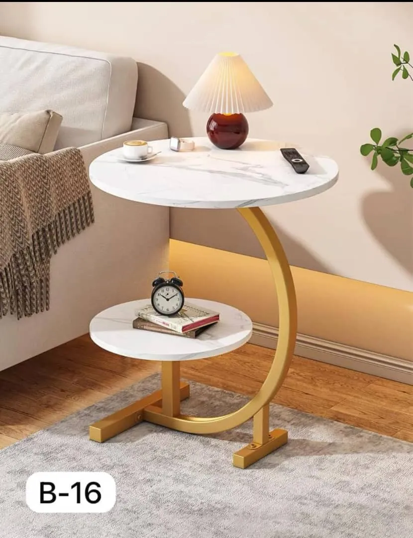 Photo de Galerie 1 - Petites Annonces | Modern Glass Center Table For Sale, Sandpit, Buea, Cameroun | Maison, aliments et jardin  > Meubles