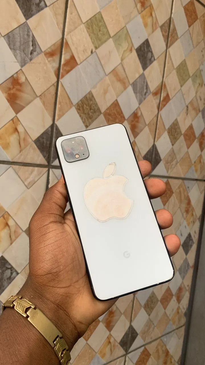 Photo de Galerie 1 - Petites Annonces | Google Pixel 8, Simbok, Yaoundé, Cameroun | Électronique et médias  > Cellulaires et accessoires