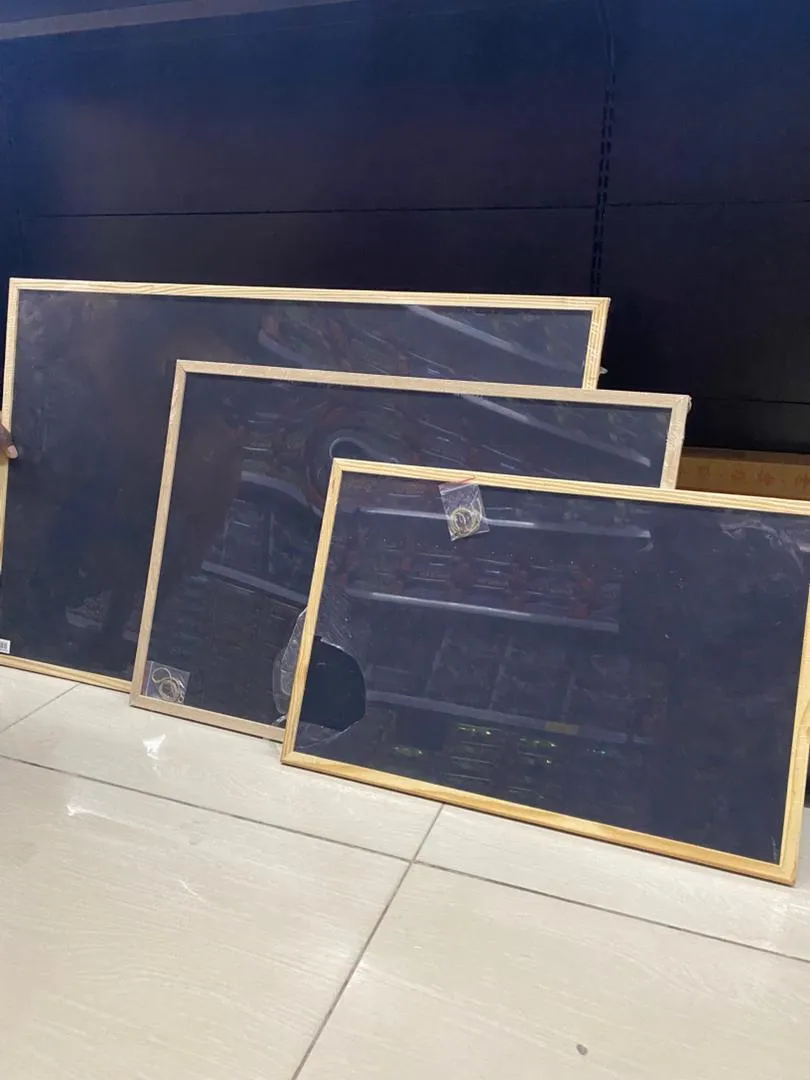 Photo Principale - Petites Annonces | Portrait Frames, Vogt, Yaoundé, Cameroun | Général et autres  > Tous les autres articles