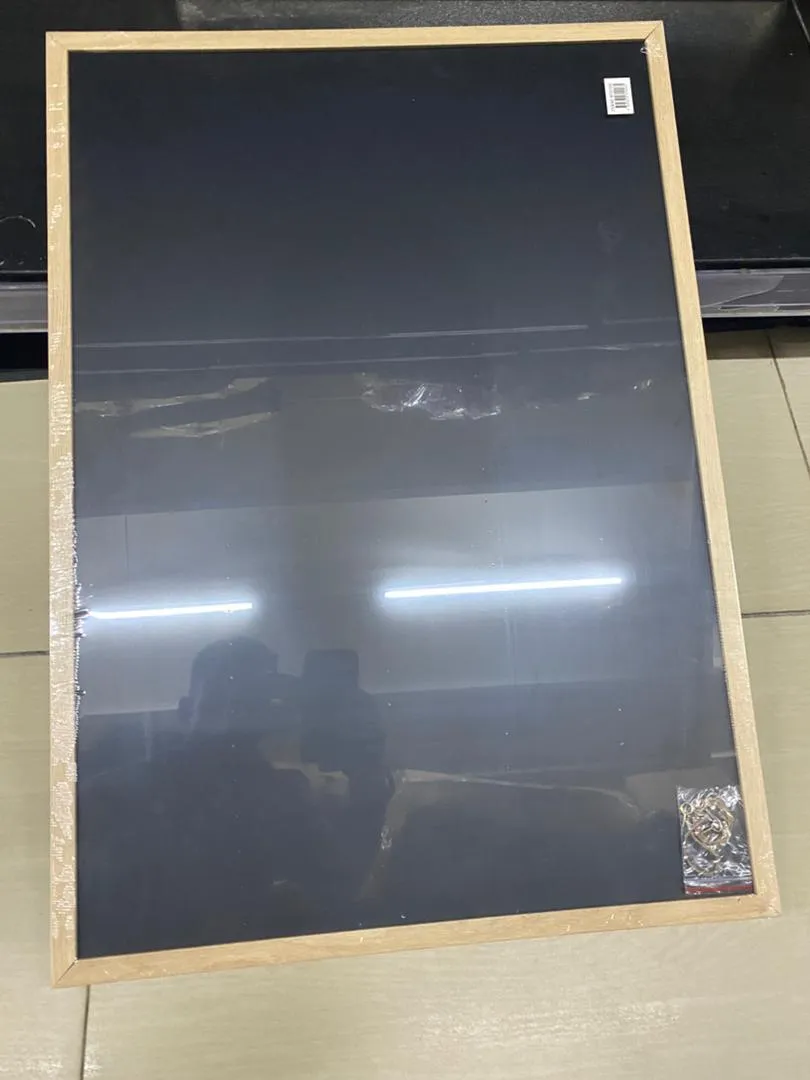 Photo de Galerie 1 - Petites Annonces | Portrait Frames, Vogt, Yaoundé, Cameroun | Général et autres  > Tous les autres articles