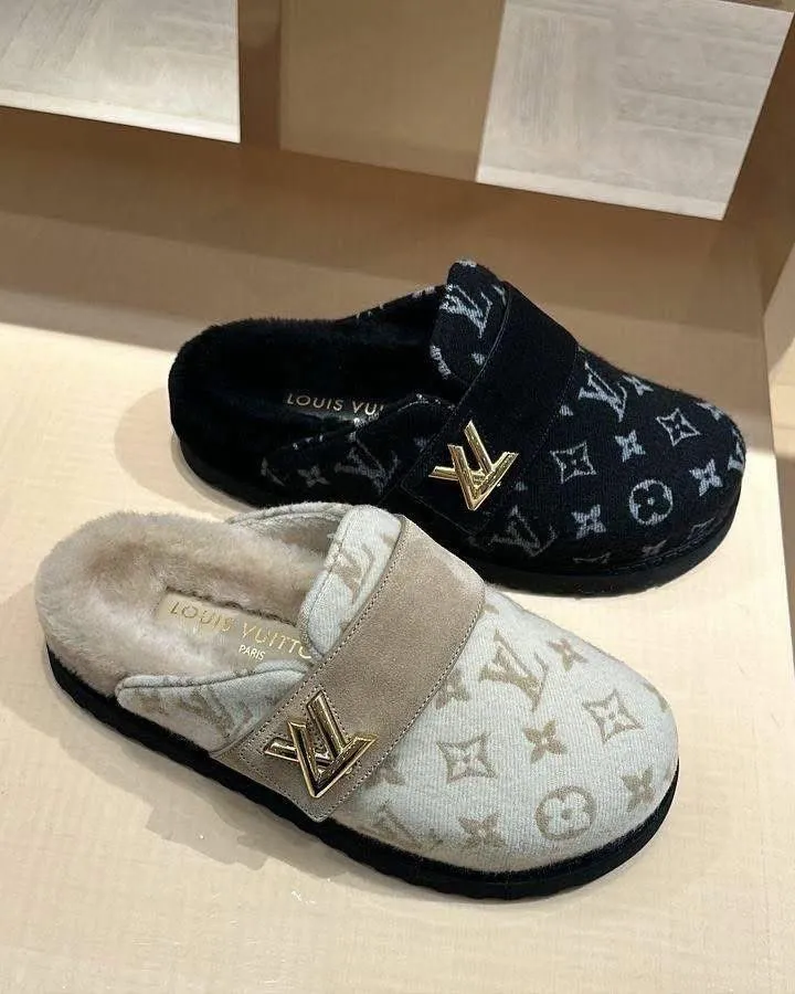 Photo de Galerie 4 - Petites Annonces | Make Slippers, Mokolo, Yaoundé, Cameroun | Vêtements, chaussures et autres  > Chaussures pour hommes
