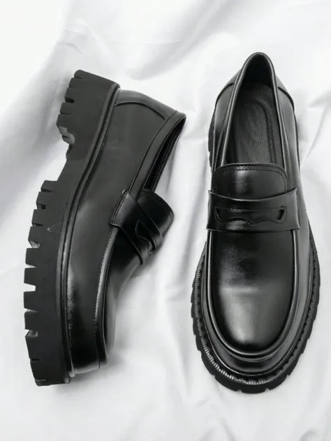 Photo de Galerie 4 - Petites Annonces | Gentle Man, Mokolo, Yaoundé, Cameroun | Vêtements, chaussures et autres  > Chaussures pour hommes
