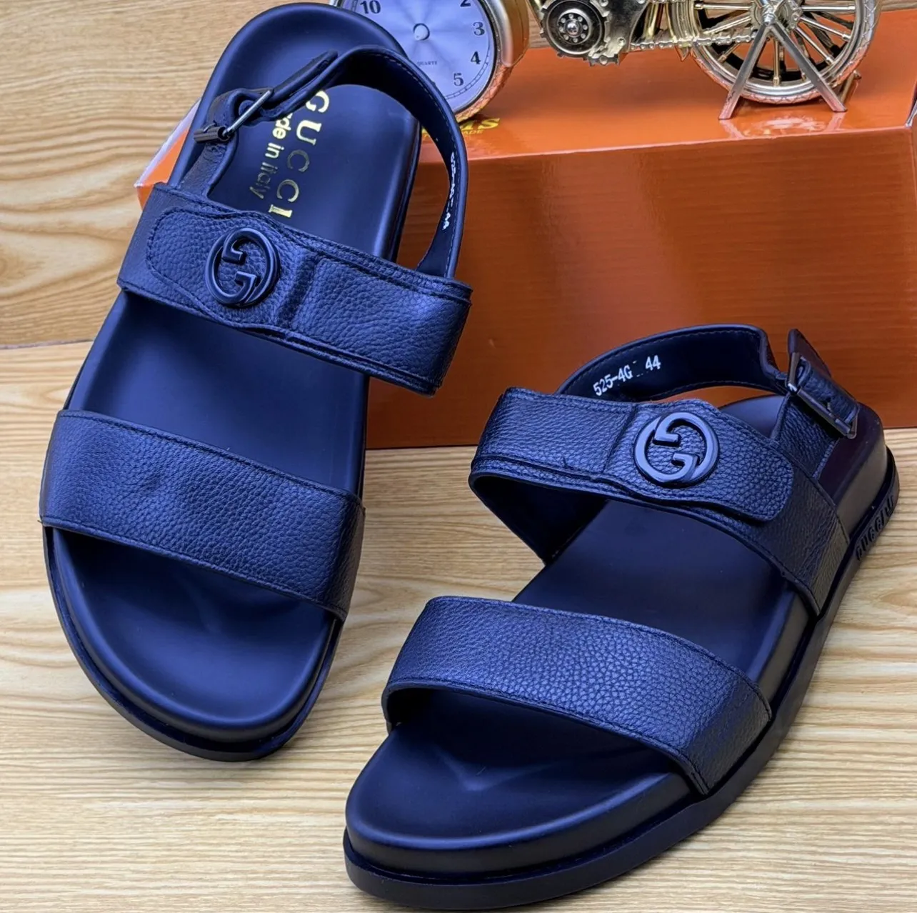 Photo de Galerie 3 - Petites Annonces | Sandals, Obi, Yaoundé, Cameroun | Vêtements, chaussures et autres  > Chaussures pour hommes