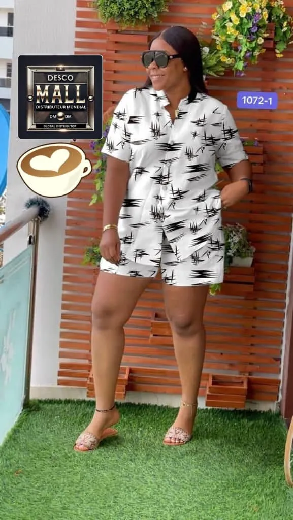 Photo de Galerie 1 - Petites Annonces | Stylish Two-Piece Set For Ladies 🔥, Bonduma, Buea, Cameroun | Vêtements, chaussures et autres  > Vêtements pour femmes