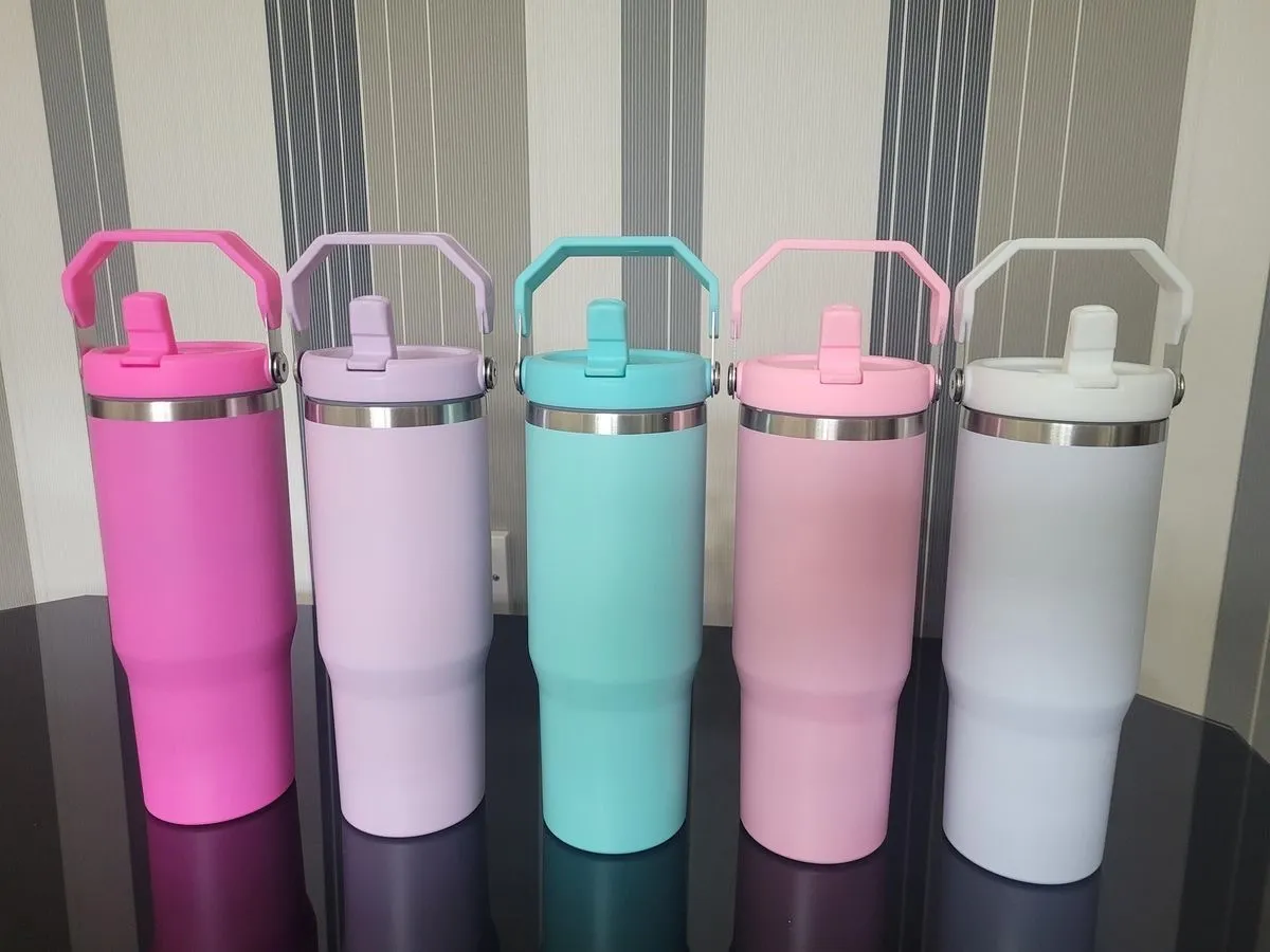 Photo de Galerie 2 - Petites Annonces | Water Jar, Simbock, Yaoundé, Cameroun | Général et autres  > Tous les autres articles