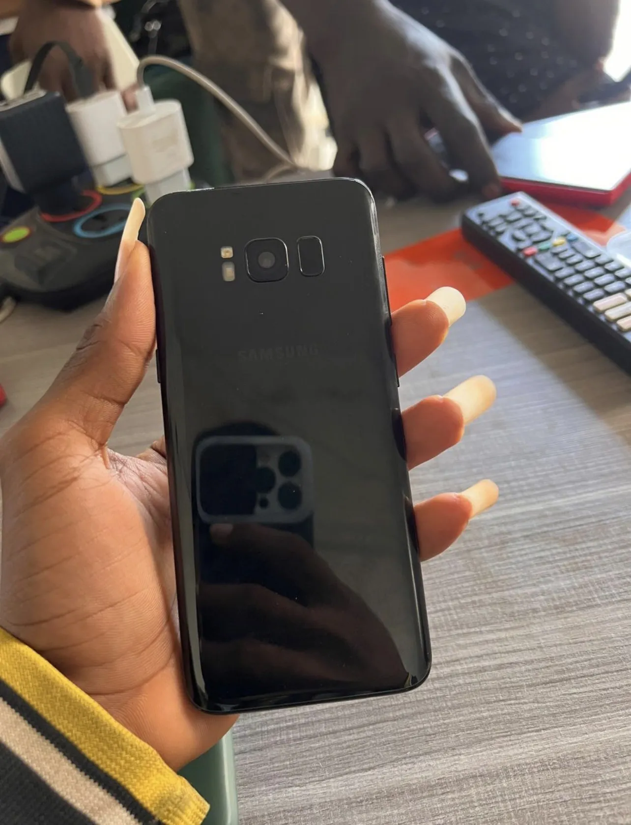 Photo de Galerie 4 - Petites Annonces | Samsung, Biyemassi, Yaoundé, Cameroun | Électronique et médias  > Cellulaires et accessoires
