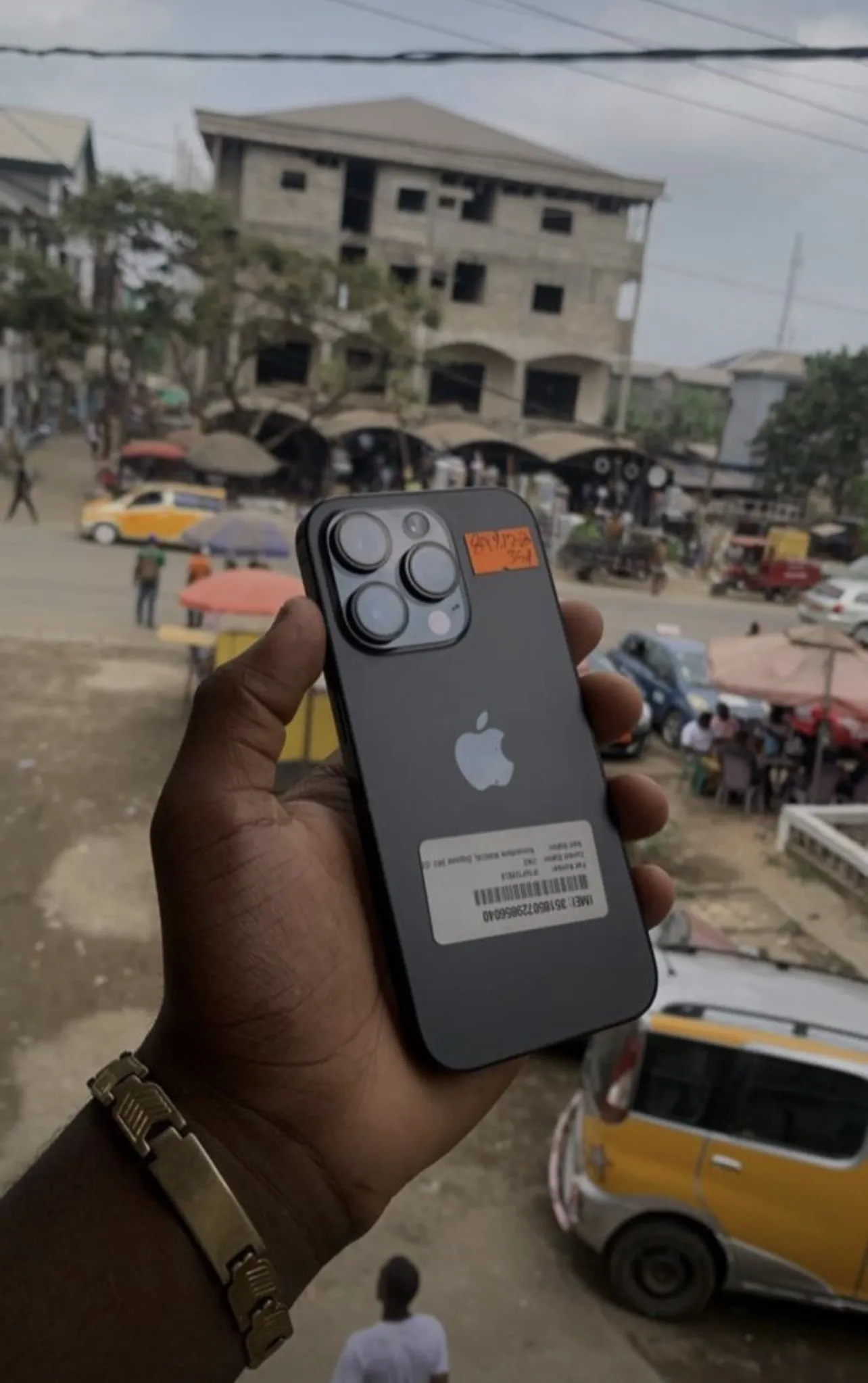 Photo de Galerie 4 - Petites Annonces | Iphone, Philip, Yaoundé, Cameroun | Électronique et médias  > Cellulaires et accessoires
