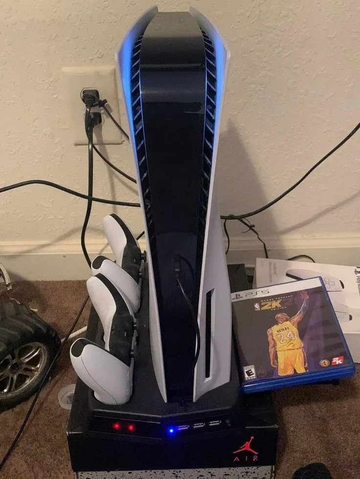 Photo de Galerie 2 - Petites Annonces | Playstation 5, Acasia, Yaoundé, Cameroun | Électronique et médias  > Jeux vidéo et consoles