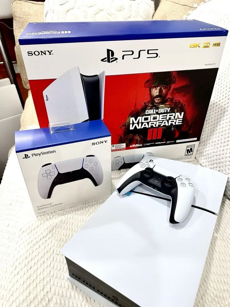 Photo de Galerie 5 - Petites Annonces | Playstation 5, Acasia, Yaoundé, Cameroun | Électronique et médias  > Jeux vidéo et consoles