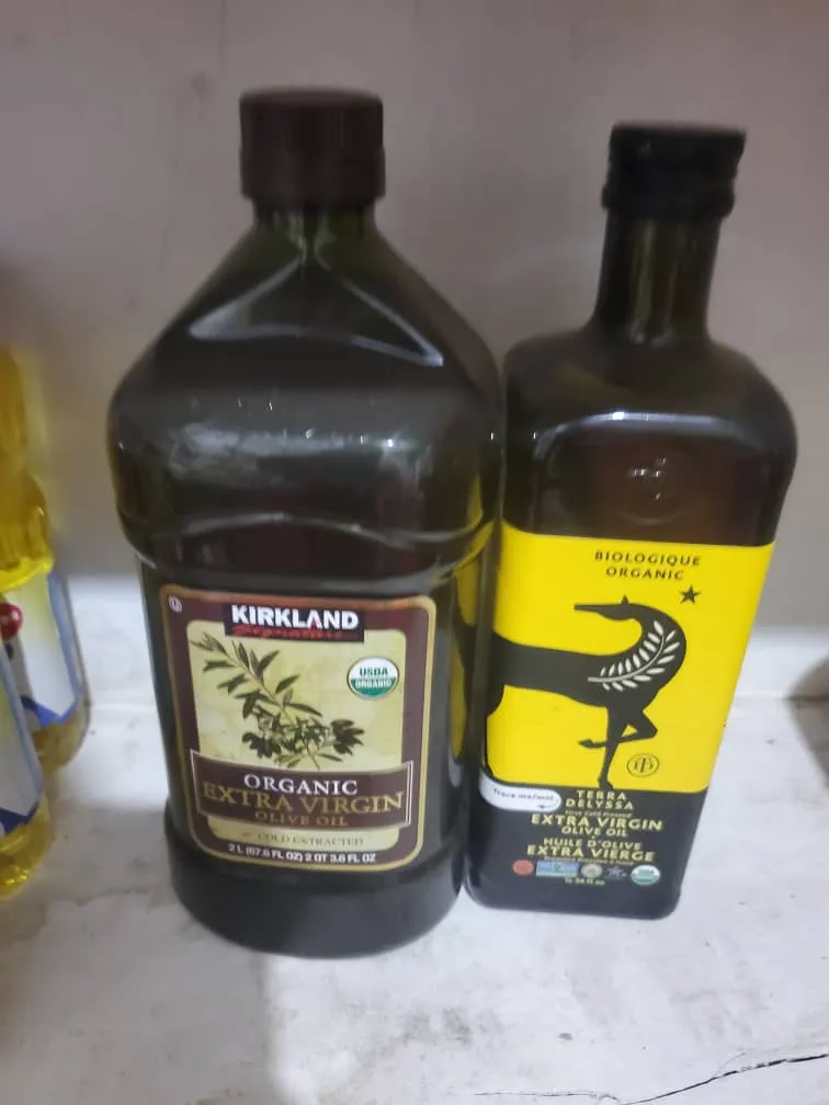 Photo de Galerie 2 - Petites Annonces | Kirkland Signature Organic Extra Virgin Olive Oil, Molyko, Buea, Cameroun | Général et autres  > Tous les autres articles