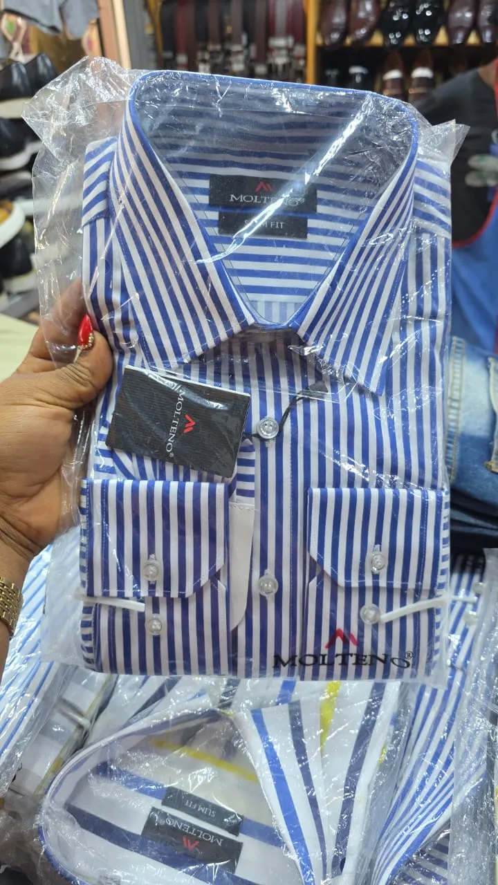 Photo de Galerie 1 - Petites Annonces | 👔 Elegant Men’s Long-Sleeve Shirt, SandPit, Buea, Cameroun | Vêtements, chaussures et autres  > Vêtements pour hommes