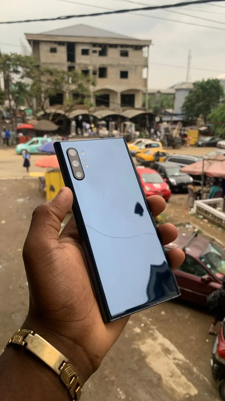 Photo de Galerie 2 - Petites Annonces | Samsung, Obili, Yaoundé, Cameroun | Électronique et médias  > Cellulaires et accessoires