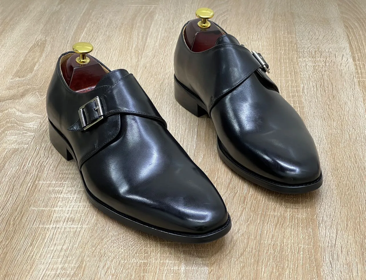 Photo de Galerie 5 - Petites Annonces | Chaussure Homme, Akwa-douche, Douala, Cameroun | Vêtements, chaussures et autres  > Chaussures pour hommes