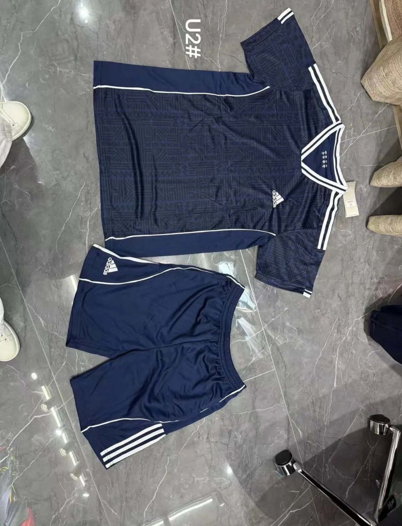 Photo de Galerie 2 - Petites Annonces | Sport Wear, Bambili, Bamenda, Cameroun | Vêtements, chaussures et autres  > Autres et accessoires