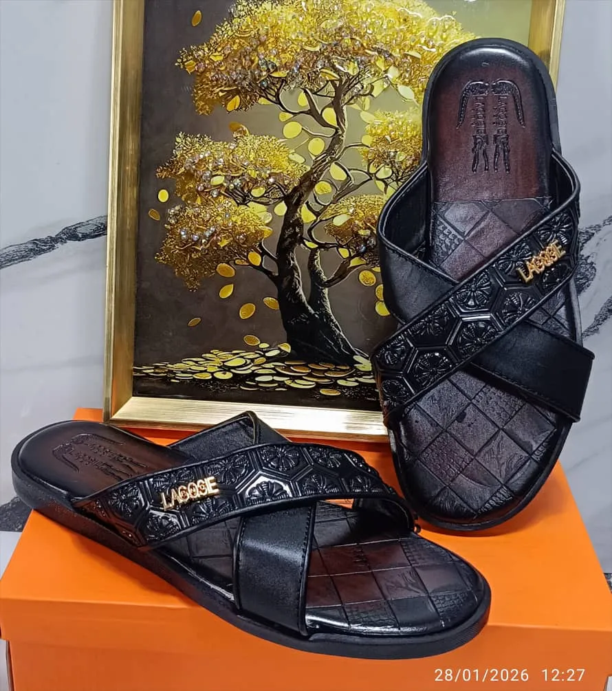 Photo de Galerie 3 - Petites Annonces | Classy Men’s Luxury Sandals – Fcfa 13,000 ✨, Bonduma, Buea, Cameroun | Vêtements, chaussures et autres  > Chaussures pour hommes