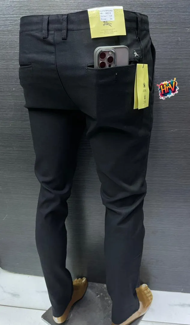 Photo de Galerie 1 - Petites Annonces | Classic Men’s Slim-Fit Trouser – Fcfa 15,000, Bonduma, Buea, Cameroun | Vêtements, chaussures et autres  > Vêtements pour hommes