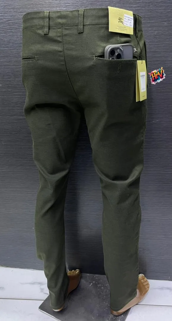 Photo de Galerie 8 - Petites Annonces | Classic Men’s Slim-Fit Trouser – Fcfa 15,000, Bonduma, Buea, Cameroun | Vêtements, chaussures et autres  > Vêtements pour hommes
