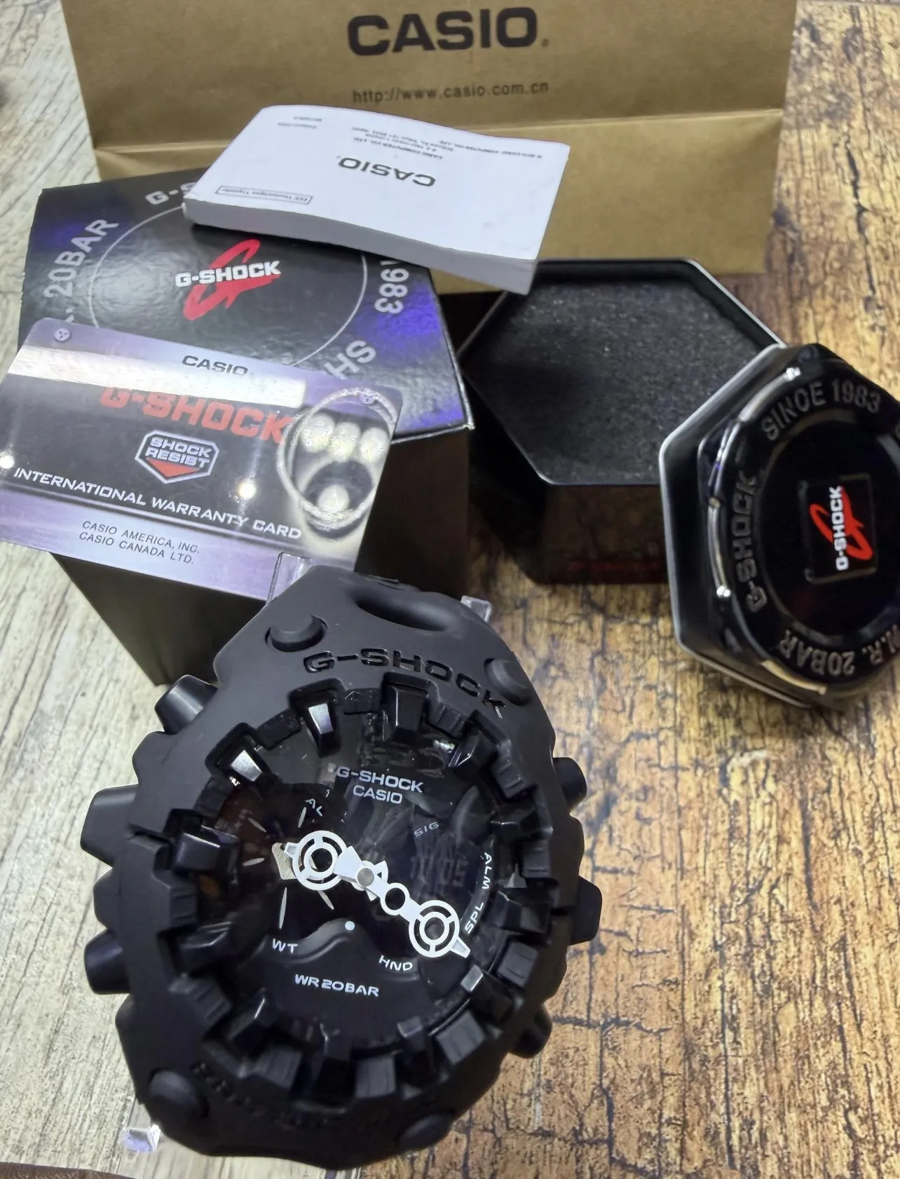 Photo de Galerie 3 - Petites Annonces | Watchers, Simbock, Yaoundé, Cameroun | Vêtements, chaussures et autres  > Bijoux et accessoires