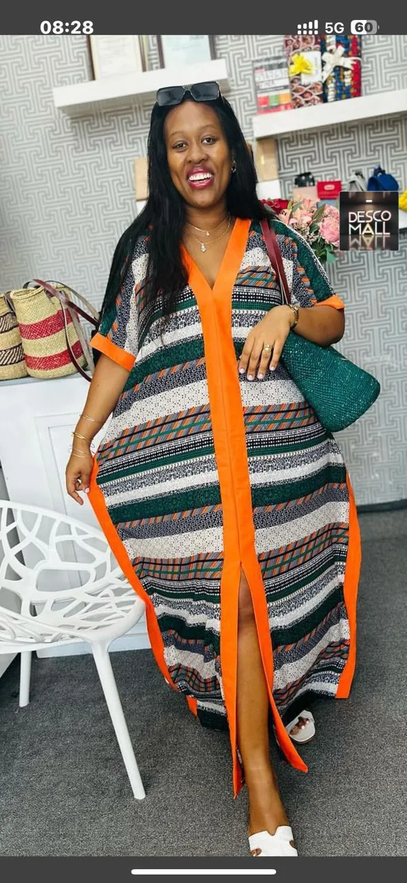 Photo de Galerie 2 - Petites Annonces | Elegant Maxi Dress – Bold, Beautiful & Comfortable ✨, Bonduma, Buea, Cameroun | Vêtements, chaussures et autres  > Chaussures pour femmes