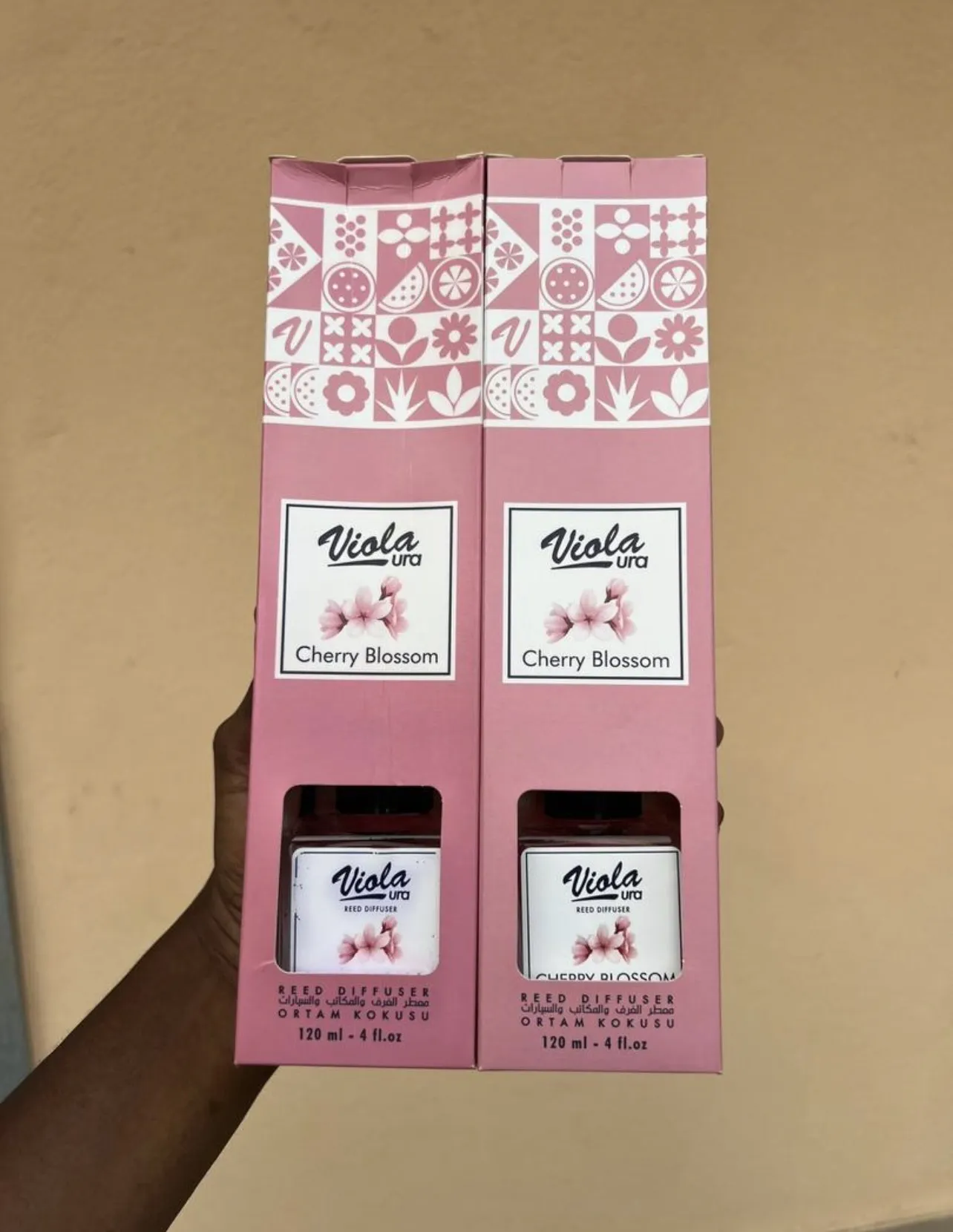 Photo de Galerie 7 - Petites Annonces | Skin Products, Bastos, Yaoundé, Cameroun | Santé et beauté  > Corps & Bain