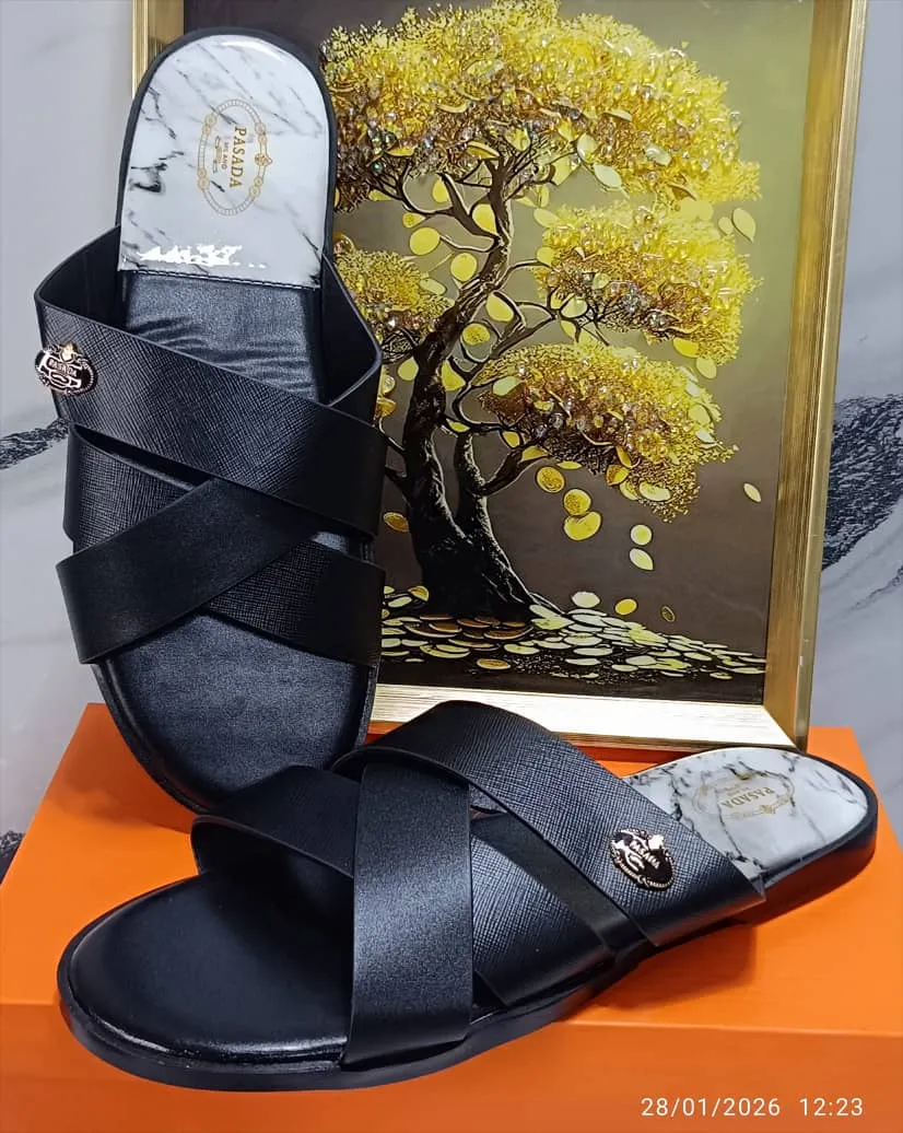 Photo de Galerie 3 - Petites Annonces | Men’s Luxury Leather Sandals – 11,000 Fcfa 🔥, Bonduma, Buea, Cameroun | Vêtements, chaussures et autres  > Chaussures pour hommes