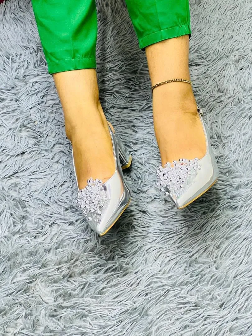 Photo de Galerie 4 - Petites Annonces | Talons Femme, Akwa-douche, Douala, Cameroun | Vêtements, chaussures et autres  > Chaussures pour femmes