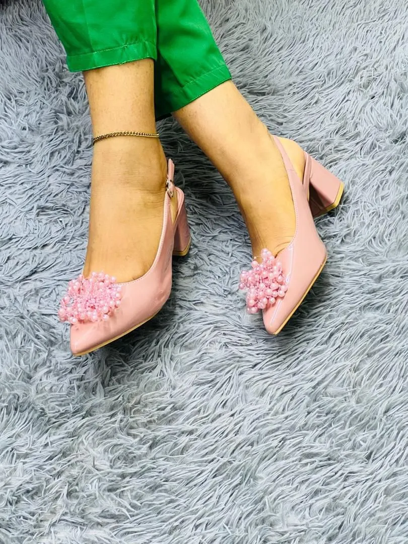 Photo de Galerie 7 - Petites Annonces | Talons Femme, Akwa-douche, Douala, Cameroun | Vêtements, chaussures et autres  > Chaussures pour femmes