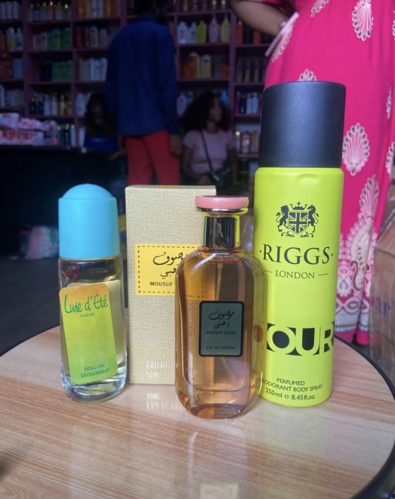 Photo de Galerie 1 - Petites Annonces | Perfume, Damas, Yaoundé, Cameroun | Santé et beauté  > santé et beauté