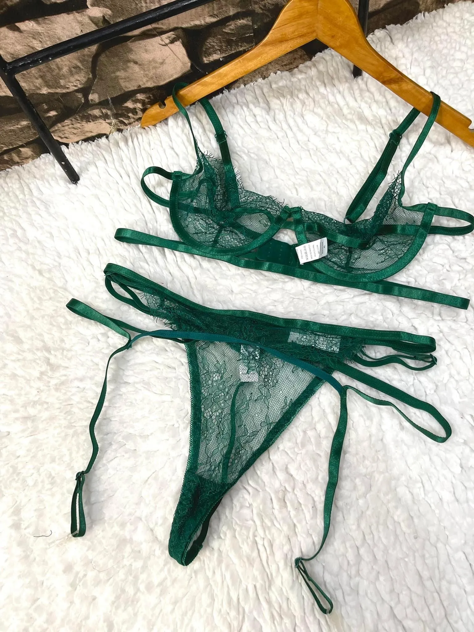 Photo de Galerie 1 - Petites Annonces | Lingerie, Ndokoti, Douala, Cameroun | Vêtements, chaussures et autres  > Vêtements pour femmes