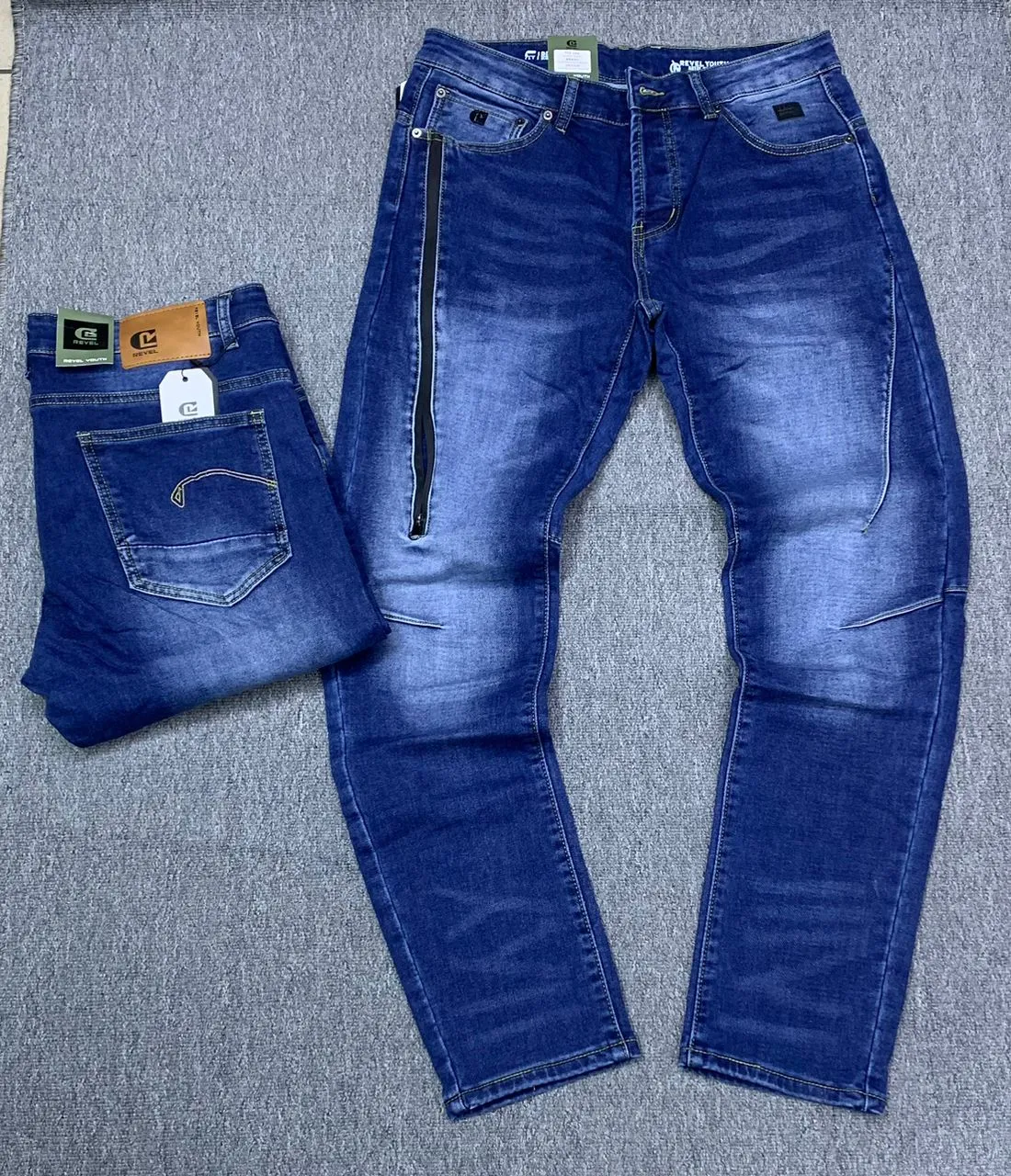 Photo de Galerie 2 - Petites Annonces | Premium Slim-Fit Jeans For Sale 👖, Bonduma, Buea, Cameroun | Vêtements, chaussures et autres  > Vêtements pour hommes