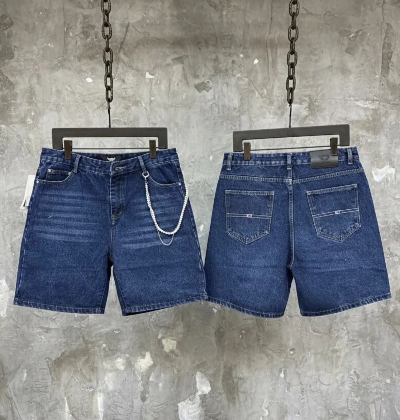 Photo de Galerie 3 - Petites Annonces | Short Trousers, Bastos, Yaoundé, Cameroun | Vêtements, chaussures et autres  > Vêtements pour hommes