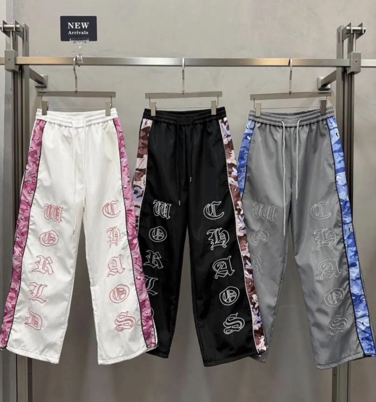 Photo Principale - Petites Annonces | Baggies, Melen, Yaoundé, Cameroun | Vêtements, chaussures et autres  > Autres et accessoires