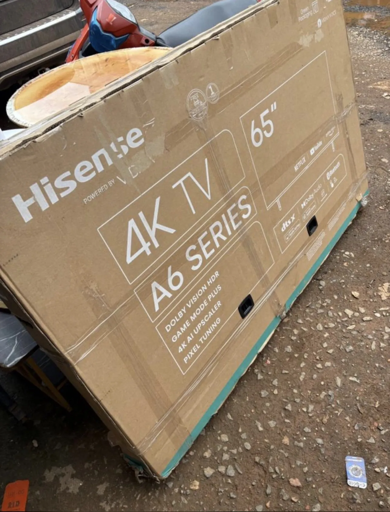 Photo de Galerie 4 - Petites Annonces | Television, Commercial Avenue, Bamenda, Cameroun | Électronique et médias  > Autres électroniques et médias