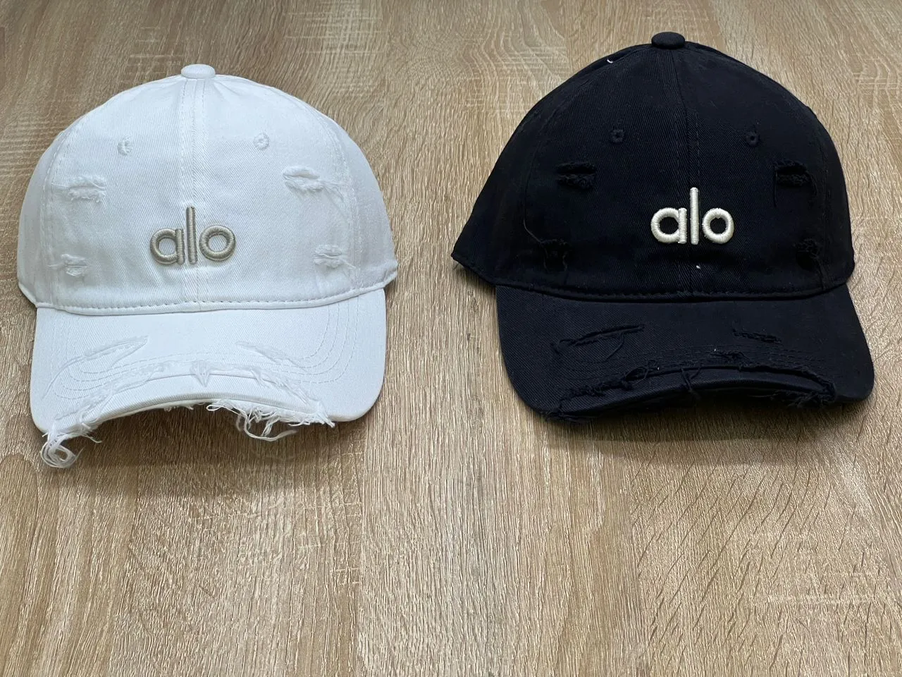 Gallery Photo 1 - Marketplace | Chapeau Alo, Akwa-Douche, Douala, Cameroon | Clothing, Shoes, & Others 