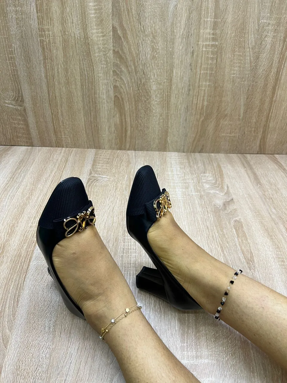 Gallery Photo 3 - Marketplace | Talon Moyenne Semelle, Akwa-Douche, Douala, Cameroon | Clothing, Shoes, & Others  > Women's shoes