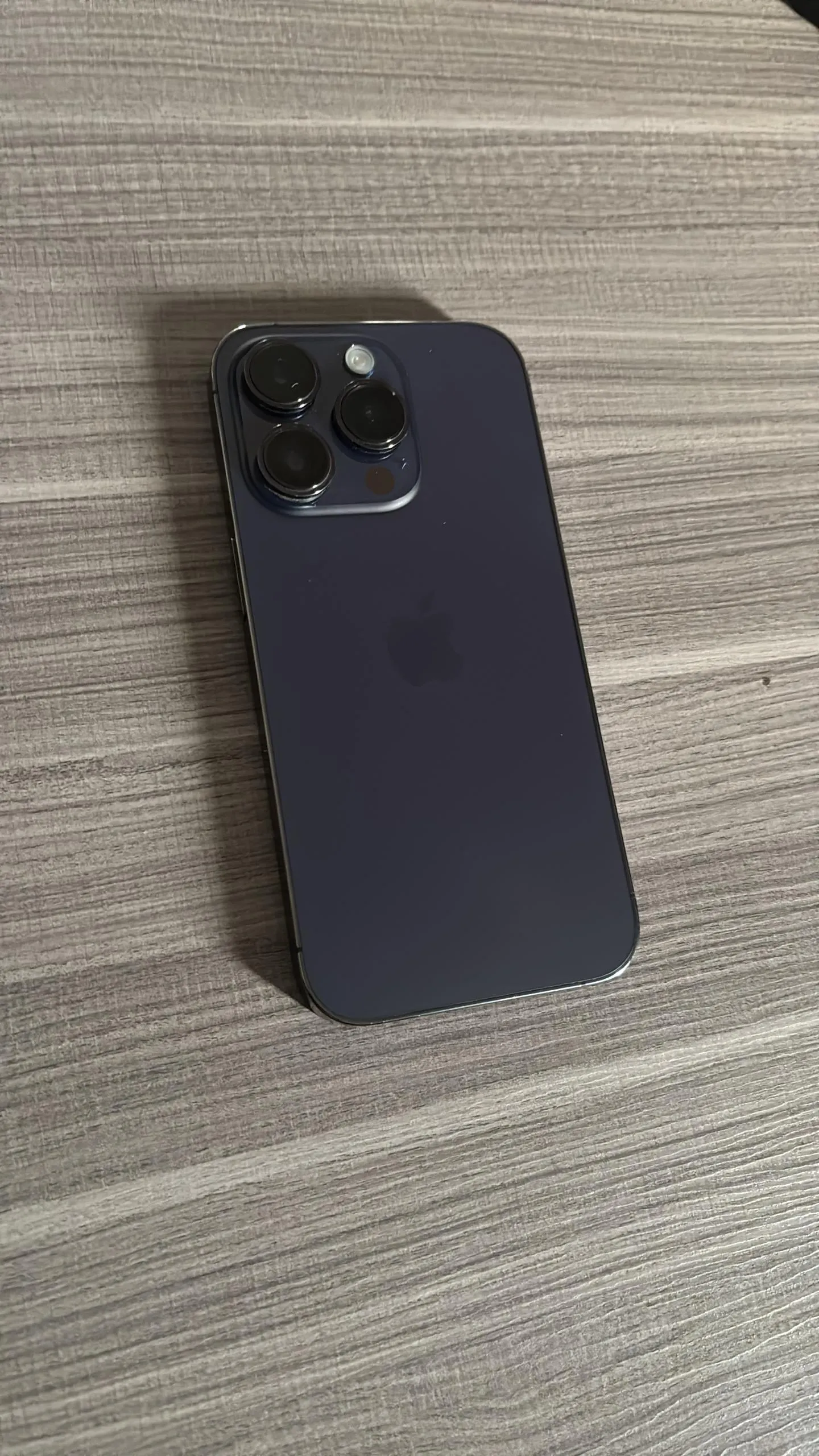 Photo de Galerie 1 - Petites Annonces | Iphone 14 Pro Max, Bastos, Yaoundé, Cameroun | Électronique et médias  > Cellulaires et accessoires