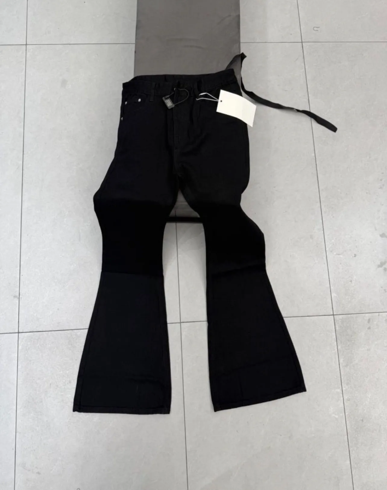 Gallery Photo 2 - Marketplace | Trousers, Bastos, Yaoundé, Cameroon | Clothing, Shoes, & Others  > Men's clothing