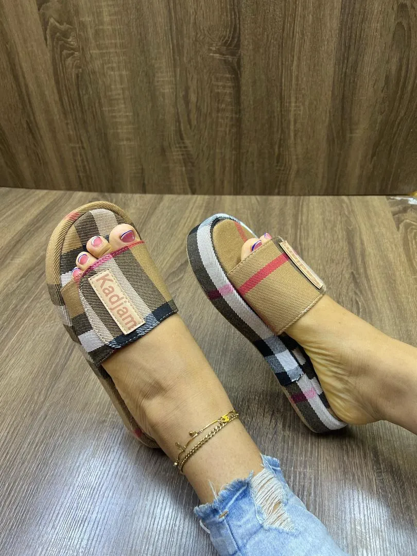 Gallery Photo 5 - Marketplace | Kadjam Shoes, Akwa-Douche, Douala, Cameroon | Clothing, Shoes, & Others  > Women's shoes