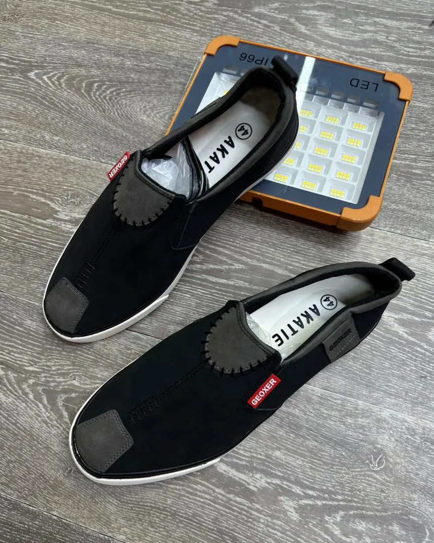 Gallery Photo 1 - Marketplace | Classic Men’s Loafers For Sale, Bonduma, Buea, Cameroon | Clothing, Shoes, & Others  > Men's shoes