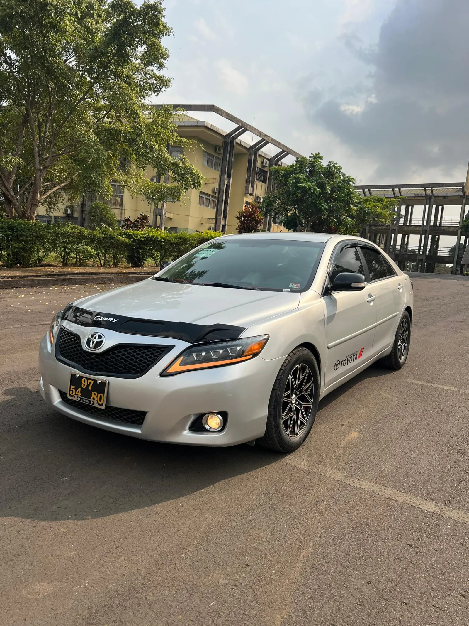 Photo Principale - Petites Annonces | Good Looking Toyota Camry For Sale, Bonduma, Buea, Cameroun | Véhicules et moteurs  > Voitures et camions