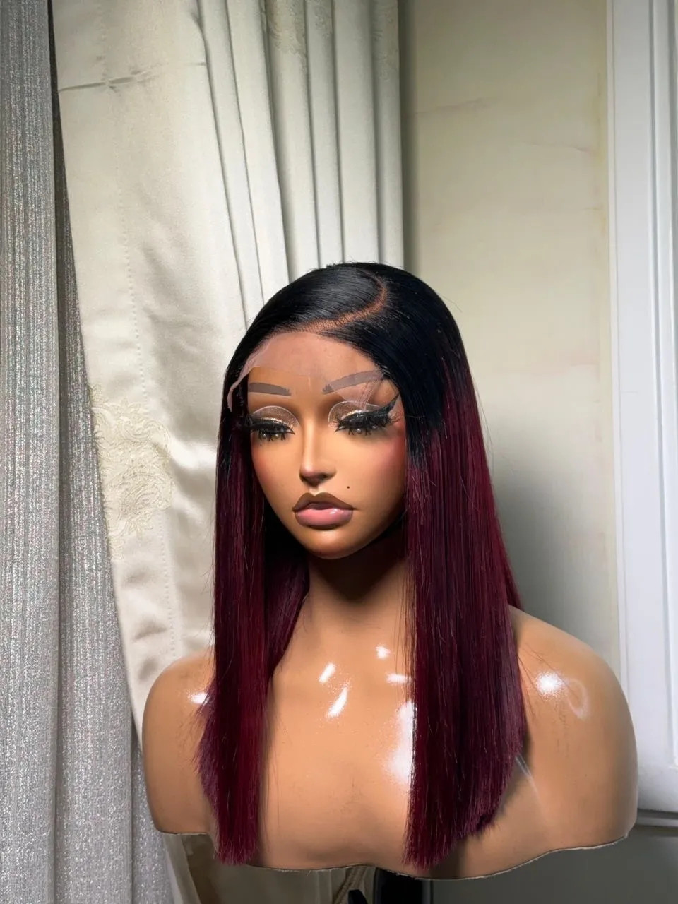 Photo de Galerie 1 - Petites Annonces | Wigs, Biyemassi, Yaoundé, Cameroun | Vêtements, chaussures et autres  > Autres et accessoires