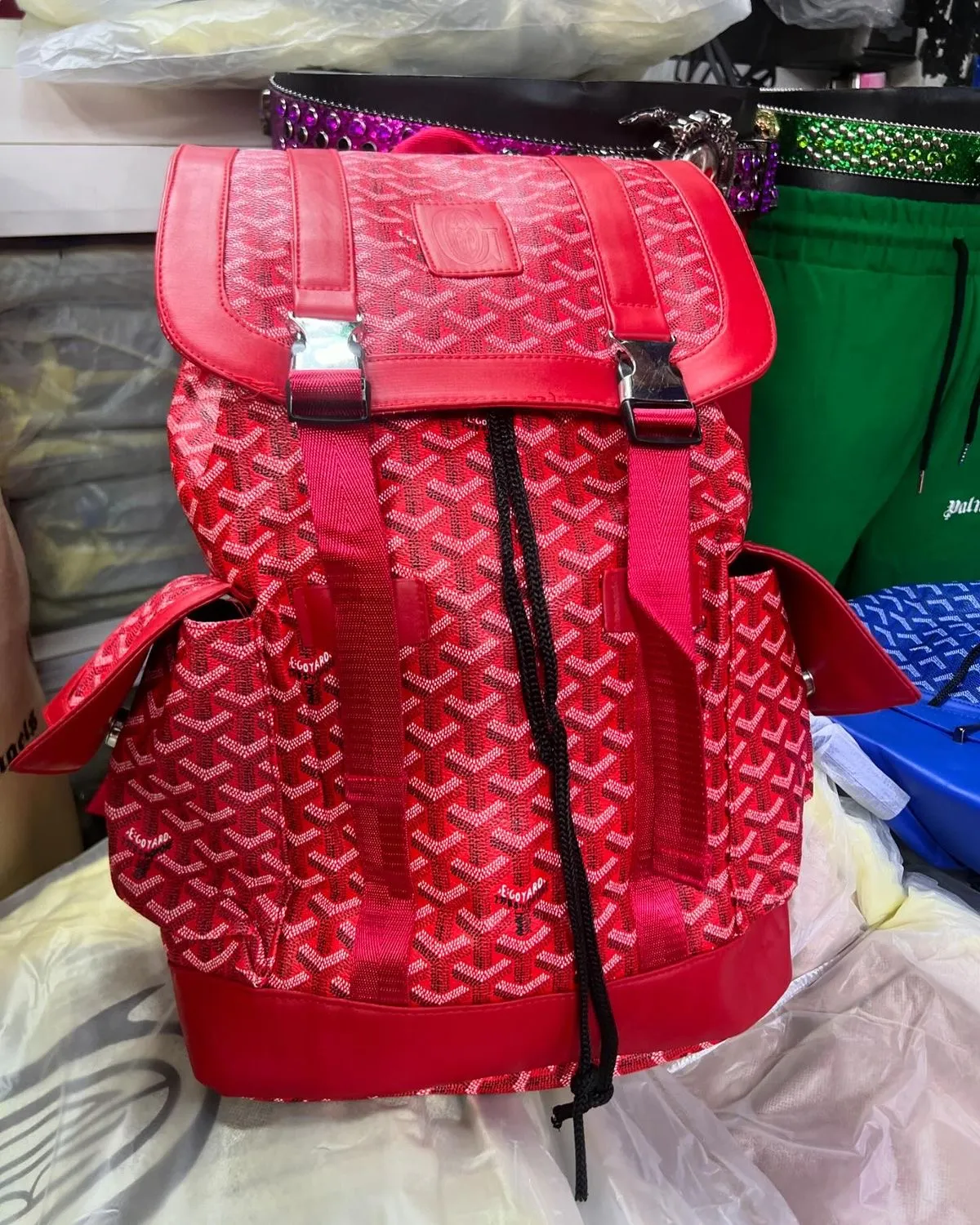 Photo de Galerie 1 - Petites Annonces | School Bags, Melen, Yaoundé, Cameroun | Général et autres  > Tous les autres articles